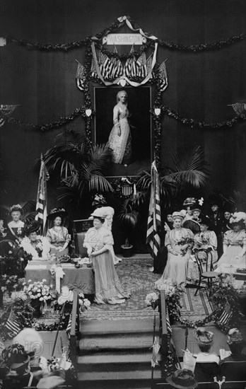 Women on Stage at Daughters of the American Revolution Convention, Washington DC, USA, Frances Benjamin Johnston, 1908