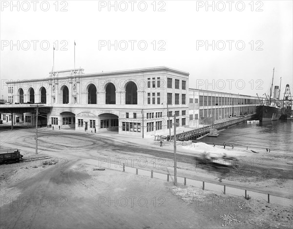Commonwealth Pier, South Boston, Massachusetts, USA, Detroit Publishing Company, 1910's