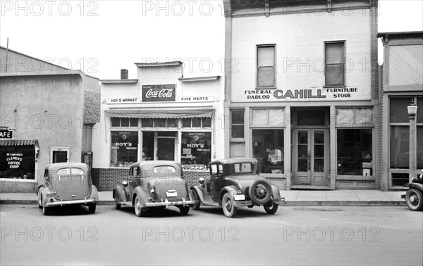 Main Street, Sisseton, South Dakota, USA, John Vachon, Farm Security Administration, November 1939