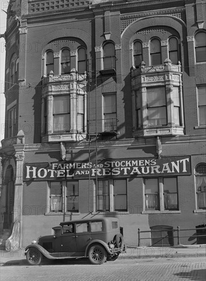 Stockmen's Hotel, South Omaha, Nebraska, USA, John Vachon, Farm Security Administration, November 1938