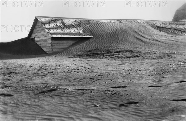 Soil Drifting over Hog House, South Dakota, USA, Rosebud Photo, Farm Security Administration, 1935