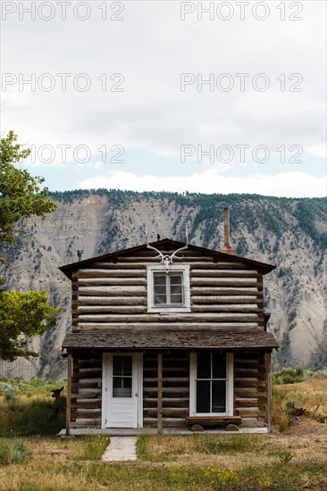 Log Cabin, Yellowstone National Park, Montana, USA