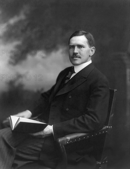 James Rudolph Garfield (1865-1950), American Politician and Lawyer, son of U.S. President James A. Garfield, Served as Secretary of the Interior during Theodore Roosevelt's Administration, Seated Portrait, 1907