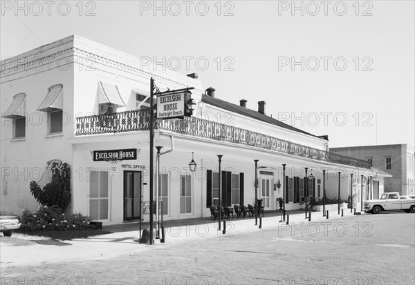 Excelsior Hotel, Austin Street, Jefferson, Marion County, Texas, USA, Historic American Buildings Survey, 1960's