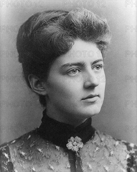 Frances Cleveland (1864-1947), First Lady of the United States 1886-89 and 1893-97, as Wife of U.S. President Grover Cleveland, photograph by George Prince, 1886