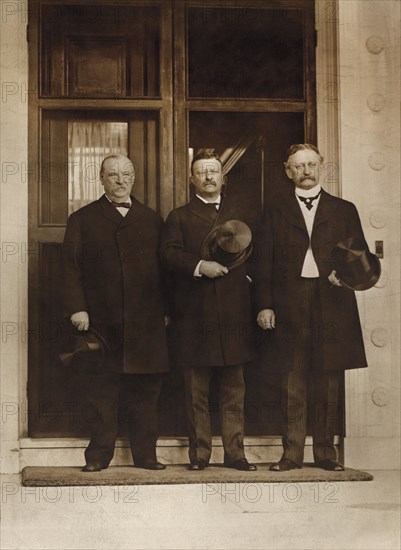 Former U.S. President Grover Cleveland, President Theodore Roosevelt and David R. Francis, Full-Length Portrait, Washington DC, USA, Photograph by Murillo Studio, 1903