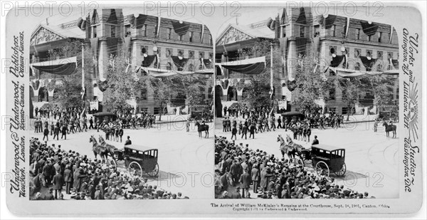 The Arrival of William McKinley's Remains at the Courthouse, Canton, Ohio, USA, Stereo Card, Underwood & Underwood, September 18, 1901