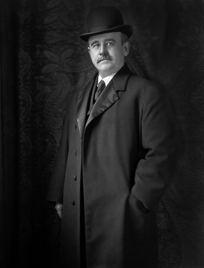 William Brown McKinley, Representative from Illinois 1905-13, 1915-21, 1921-26, Three-Quarter Length Portrait, Washington DC, USA, Harris & Ewing, 1910's