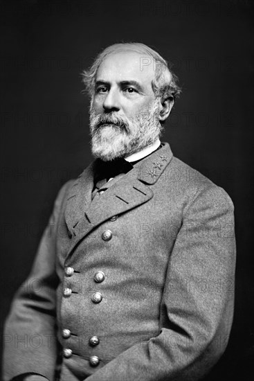 Robert E. Lee (1807-70), American and Confederate Soldier, Commander of Confederate States Army during American Civil War 1862-65, Head and Shoulders Portrait, Photograph by Julian Vannerson, 1864