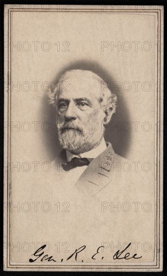 Robert E. Lee (1807-70), American and Confederate Soldier, Commander of Confederate States Army during American Civil War 1862-65, Head and Shoulders Portrait, Richmond, Virginia, USA, Vannerson & Jones, Photographers, between 1861 & 1865