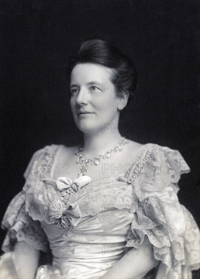 Edith Roosevelt (1861-1948), First Lady of the United States 1901-1909 as Wife of U.S. President Theodore Roosevelt, Seated Portrait, 1905