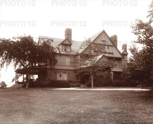 Theodore Roosevelt's Home, Sagamore Hill, Oyster Bay, New York, USA, Photograph by Waldon Fawcett, May 1903