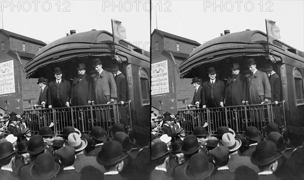 William Howard Taft Speaking to Crowd from the back of Railroad Car during Presidential Campaign Tour, Mitchell, South Dakota, USA, Photograph by Underwood & Underwood, Stereo Card, September 19, 1908