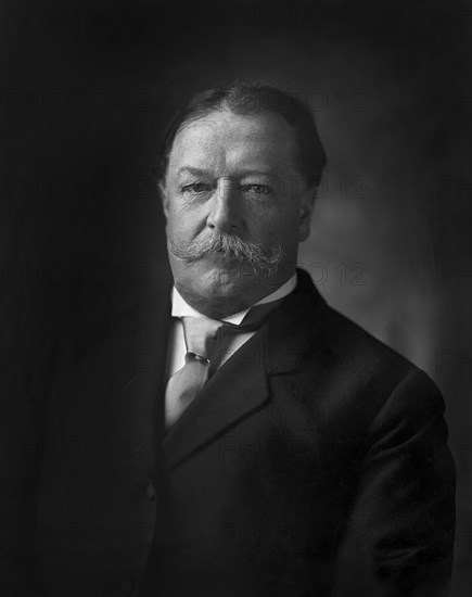 William Howard Taft (1857-1930), 27th President of the United States 1909-1913, 10th Chief Justice of the United States 1921-1930, Half-Length Portrait as U.S. Secretary of War under U.S. President Theodore Roosevelt,  Photograph by Harris & Ewing, 1906