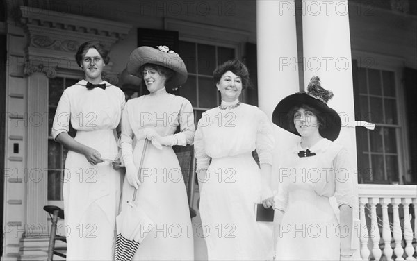 Jessie Wilson, Margaret Wilson, Mrs. Woodrow Wilson, Eleanor Randolph Wilson, Half-length Portrait Standing on Porch Steps of Summer Residence, Sea Girt, New Jersey, USA, Bain News Service, July 1912