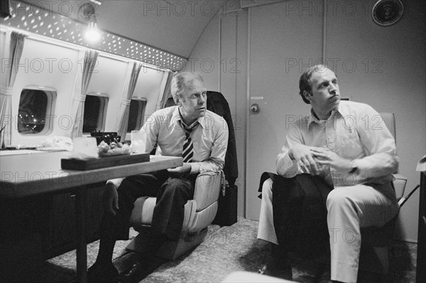 U.S. President Gerald Ford aboard Air Force One during Presidential Campaign Trip, photograph by Thomas J. O'Halloran, September 1976