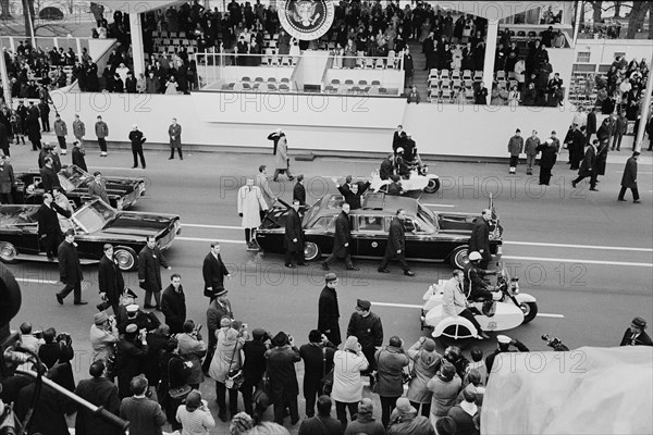 U.S. President Richard Nixon standing up through Sun Roof of Car during Presidential Inauguration Parade, Washington, D.C., USA, photograph by Thomas J. O'Halloran, January 20, 1969