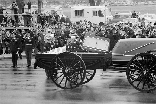 Casket of Former U.S. President Dwight D. Eisenhower about to be placed on Horse-Drawn Carriage, Washington, D.C., USA, photographer Thomas J. O'Halloran, Warren K. Leffler, Marion S. Trikosko, March 30, 1969
