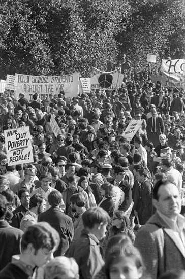 Large crowd at a National Mobilization to End the War in Vietnam direct action demonstration, Washington, D.C., USA, photograph by Warren K. Leffler, October 21, 1967