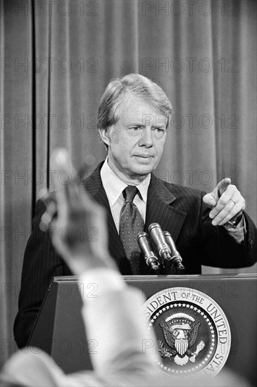 U.S. President Jimmy Carter during Press Conference announcing the Resignation of Bert Lance, Director of the Office of Management and Budget, Washington. D.C., USA, photographer Marion S. Trikosko, Warren K. Leffler, September 21, 1977