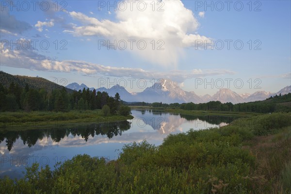 View of Snake River at Oxbow Bend and Teton Mountain Range, Grand Teton, Wyoming, USA