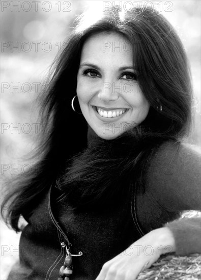 Marlo Thomas, Publicity Portrait for the Film, "Thieves", Paramount Pictures, 1976