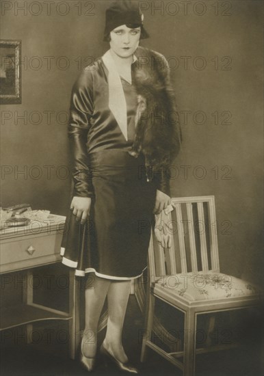 Actress Olga Chekhova, Full-Length Publicity Portrait, 1920's