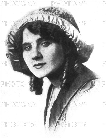 Actress Florence Lawrence, Head and Shoulders Studio Portrait, Photograph by Frank C. Bangs, 1908