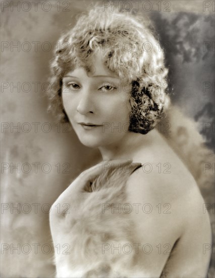 Silent Film Actress Cleo Madison, Head and Shoulders Publicity Portrait, Photograph by Evans Studio L.A., 1910's