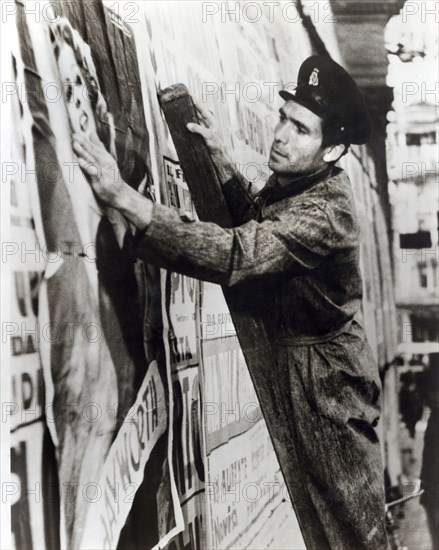 Lamberto Maggiorani, on-set of the Italian Film, "The Bicycle Thief", aka "Ladri di Biciclette", Ente Nazionale Industrie Cinematografiche, 1948