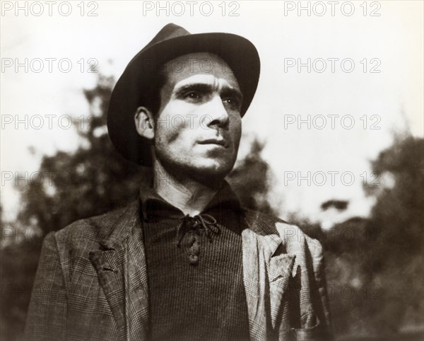 Lamberto Maggiorani, on-set of the Italian Film, "The Bicycle Thief", aka "Ladri di Biciclette", Ente Nazionale Industrie Cinematografiche, 1948