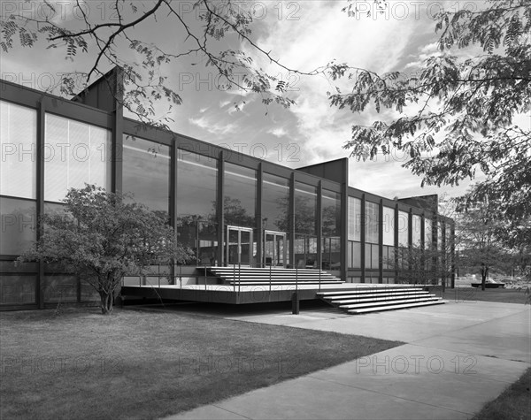 architecture, building, Mies Van der Rohe, Chicago, historical,