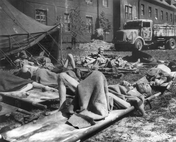 concentration camp, men, Jews, World War II, WWII, historical,