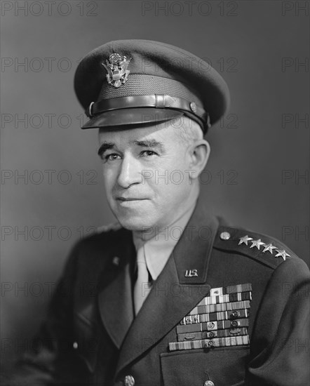 Omar Bradley, man, military, general, WWII, World War II, historical,