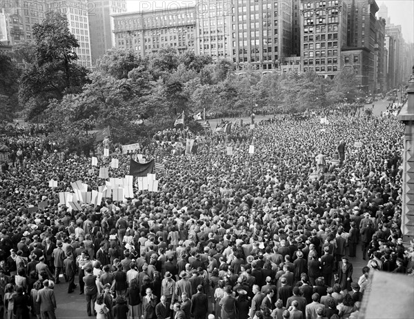 people, World War II, D-Day, parade, New York City, historical,