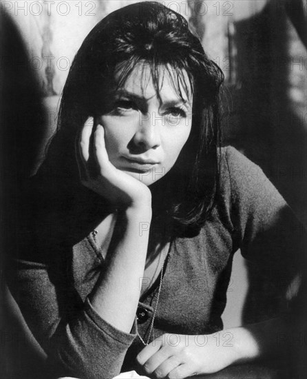 Juliette Greco, woman, actress, celebrity, entertainment, historical,