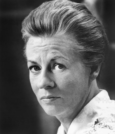 Uta Hagen, woman, actress, celebrity, entertainment, historical,