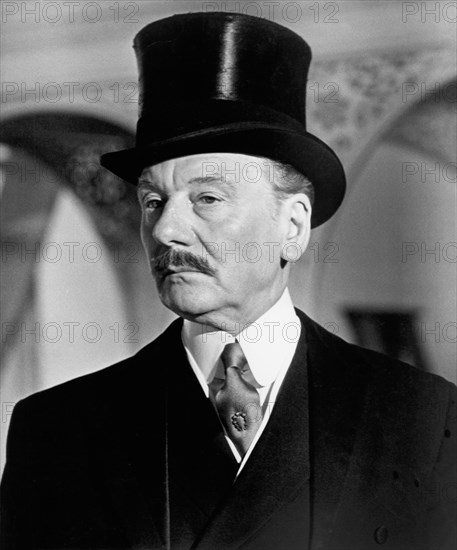 John Gielgud, man, actor, celebrity, entertainment, historical,