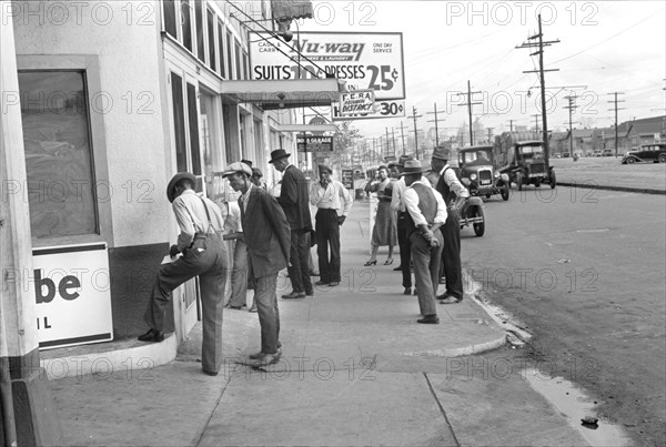 Applicants waiting for jobs in front of FERA offices