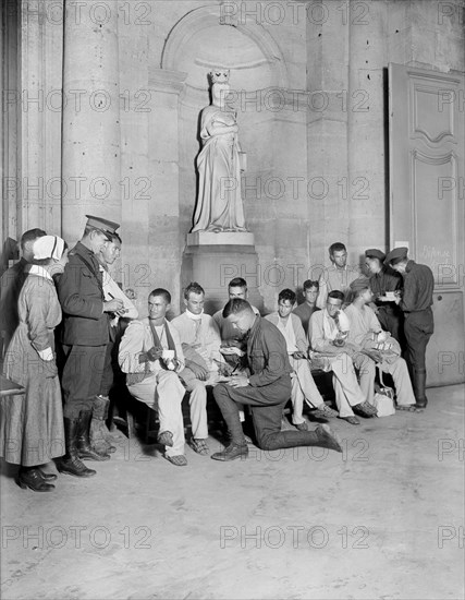 Wounded Soldiers being checked into Base Hospital 41