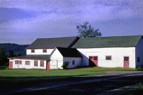 Barn