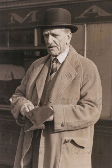 British Actor C. Aubrey Smith departing Waterloo Station