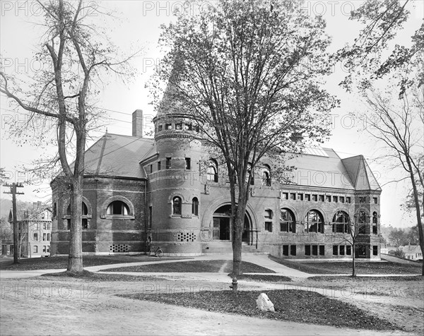 Wilson Library, Dartmouth College, 1900