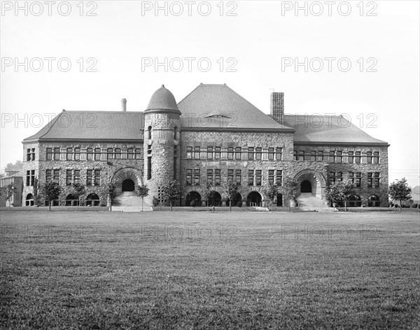 Pillsbury Hall, University of Minnesota, 1905