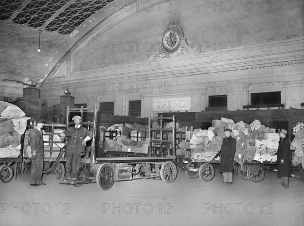 Mail Platform at Union Station, Washington, 1938