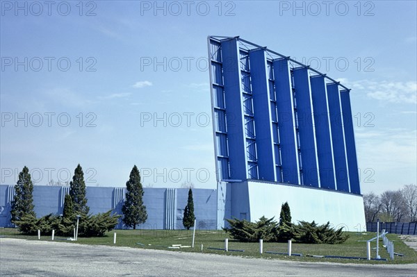 Miracle Mile Drive-In, Bloomfield Hills,