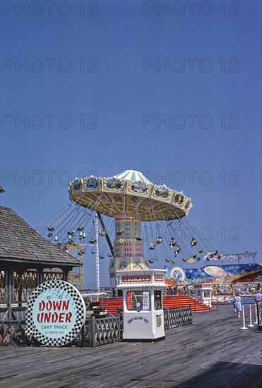 Mariner's Landing Pier, Wildwood,