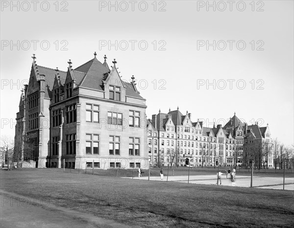 Walker & Green Halls, University of Chicago,