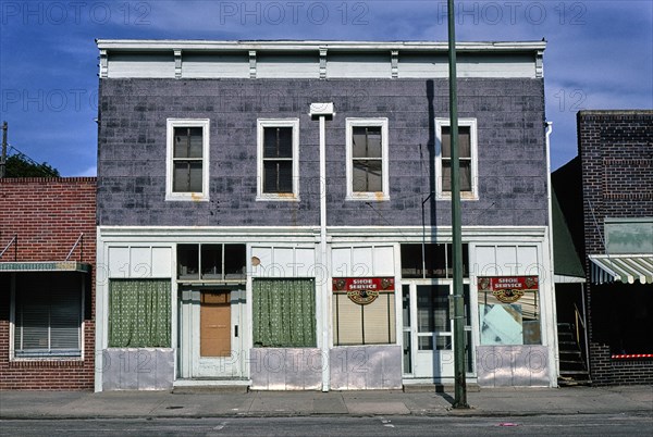 Shoe Service Building, 5th Street, 1982