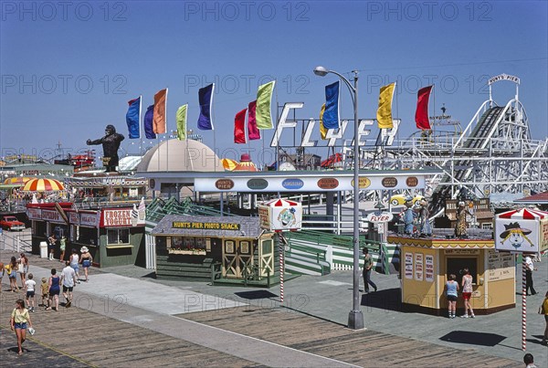 Morey's and Hunt's Piers, Wildwood, 1978